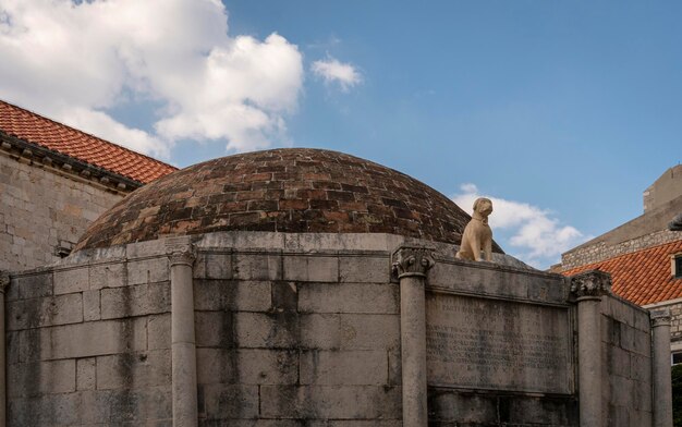 Fonte de Big Onofrio na cidade velha de Dubrovnik, Croácia