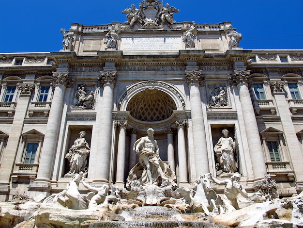 Fonte de Trevi em Roma, Itália