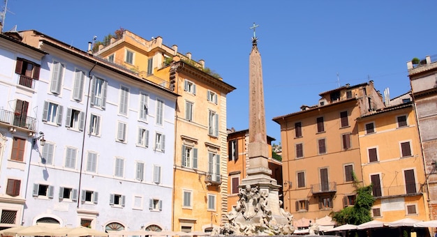 Fonte na piazza della rotonda em roma itália