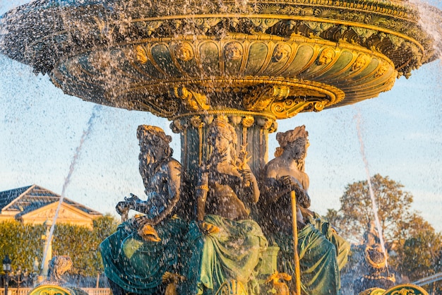 Fonte na place de la concorde em paris, frança