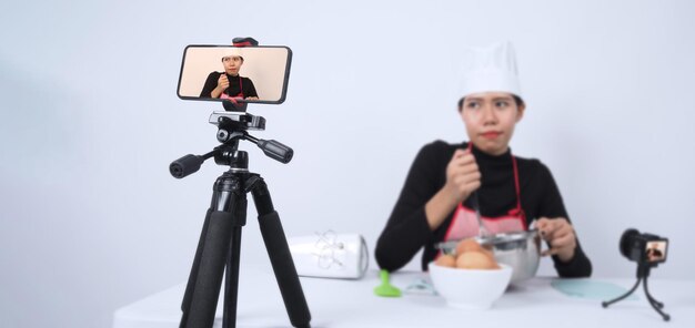 Foodblogger asiatische Köchin streamt live