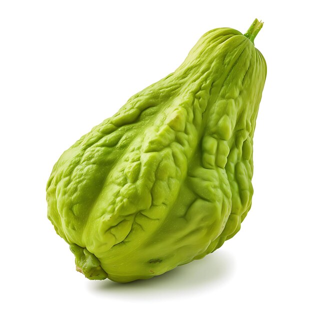 Foto la forma arrugada de las verduras chayote squash se caracteriza por su brote blanco aislado en bg limpio