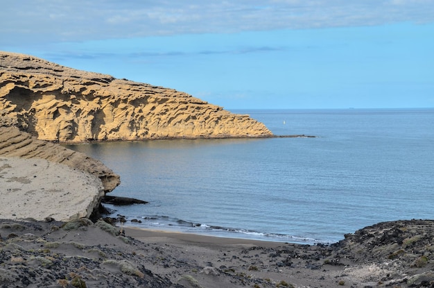 Formação basáltica de rocha vulcânica nas Ilhas Canárias