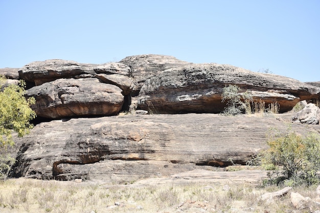 Formações montanhosas e rochosas