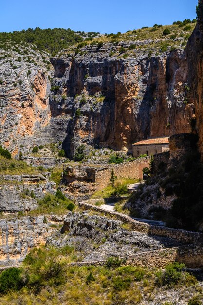 Foto formações rochosas em montanhas