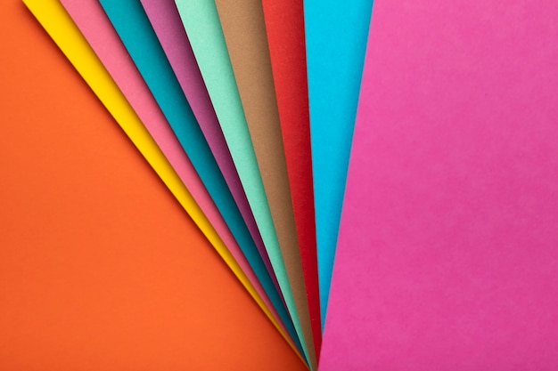 Formas de papel psicodélico multicoloridas
