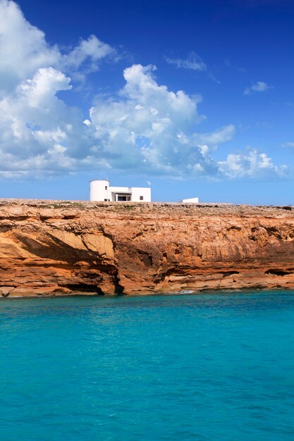 Formentera Balearic Island da costa oeste do mar