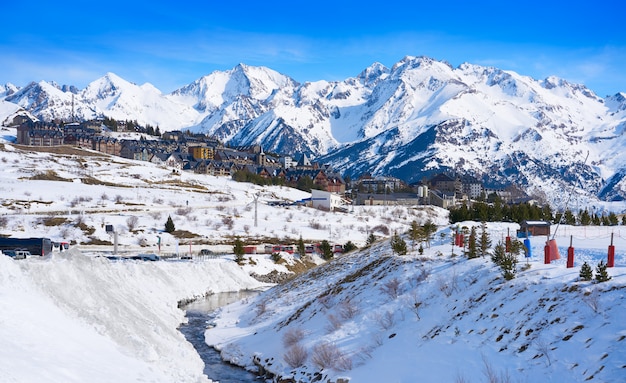 Formigal-Skigebiet in Huesca Pyrenäen Spanien