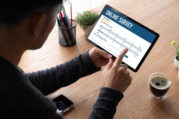 Formulario de encuesta en línea para la recopilación de información digital moderna en la red de Internet