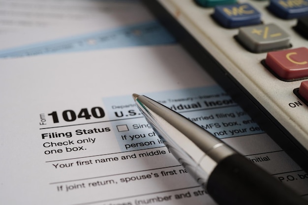 Formulario de impuestos 1040 de los Estados Unidos Impuesto sobre la Renta Individual Concepto de financiación empresarial