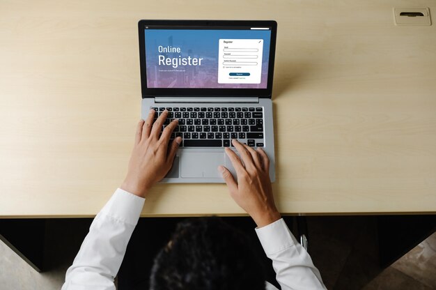 Formulario de registro en línea para completar formularios de moda en el sitio web de Internet