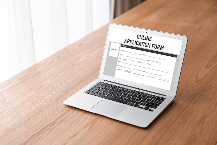Foto formulario de solicitud en línea para el registro modish en el sitio web de internet