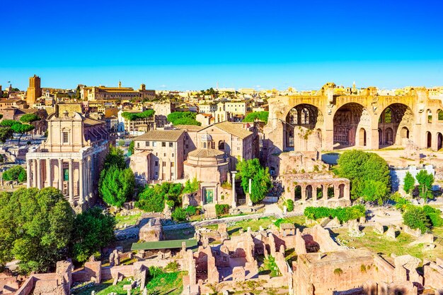 Foro Romano Antigua hermosa increíble Roma donde cada lugar está lleno de historia