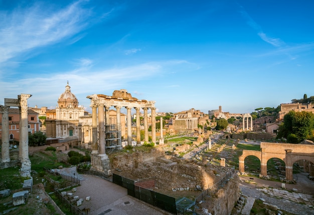 Foro Romano en Roma, Italia