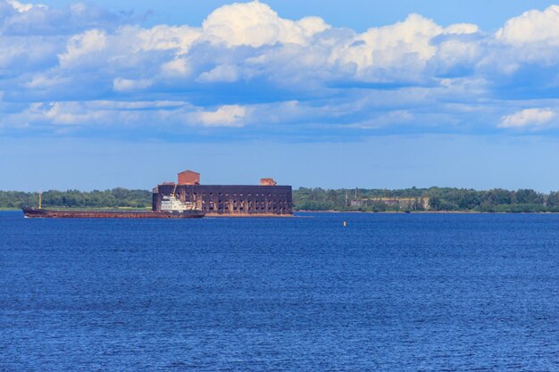 Fort Alexander I o Plague Fort en el Golfo de Finlandia cerca de Kronstadt Rusia