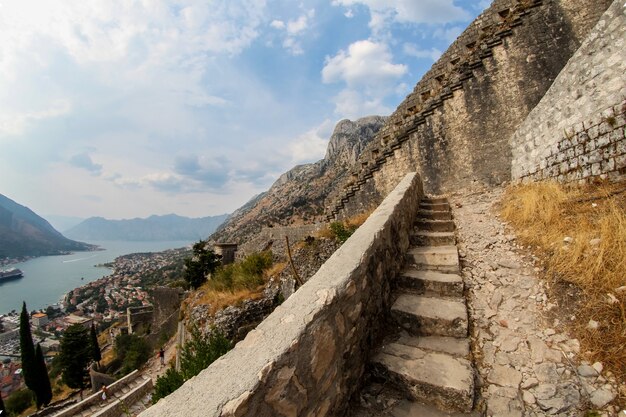 Fortaleza de são joão em kotor, montengro