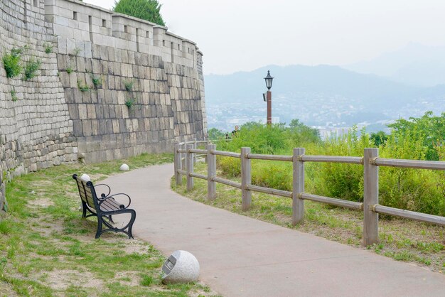 Fortaleza de Seul na montanha Naksan