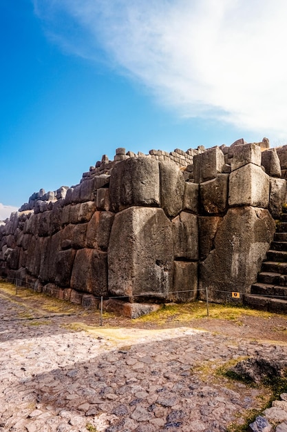 Fortaleza Inca del muro de piedra de Sacsayhuaman Cusco Perú