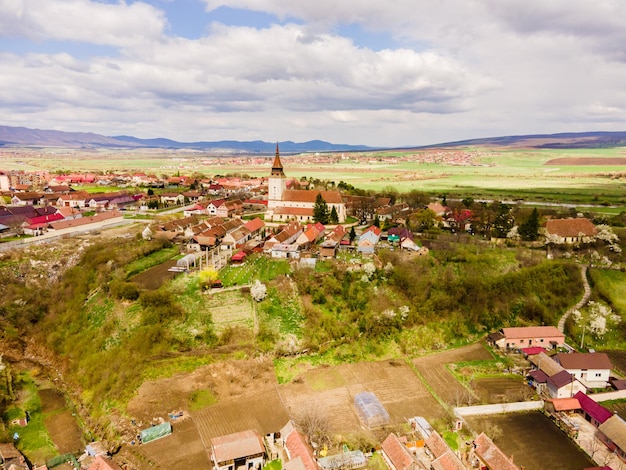 Fortaleza medieval de Feldioara Romênia Marienburg no condado de Brasov da Transilvânia