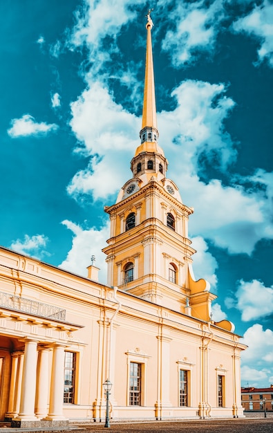 Foto fortaleza y tumba de pedro y pablo. san petersburgo. rusia.