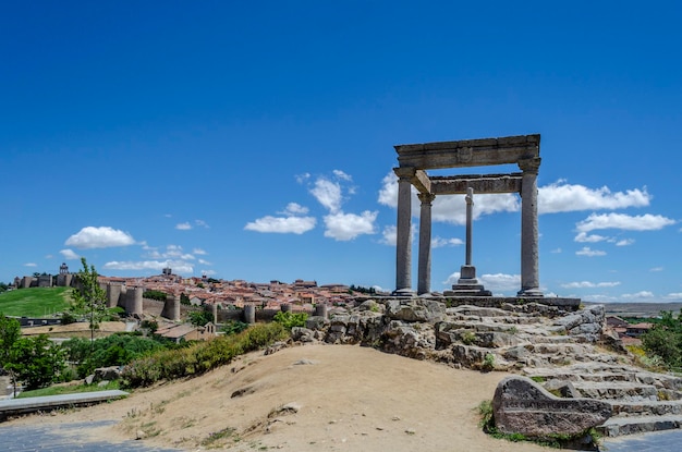 Fortificação da cidade de Ávila na Espanha Europa