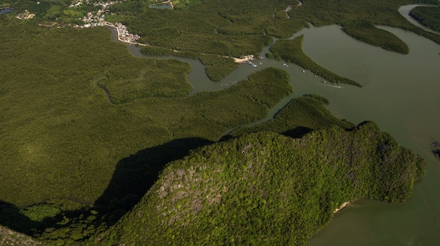 Foto aérea del paisaje montaña tailandia