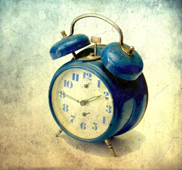 Foto antigua del concepto de hora del despertador.