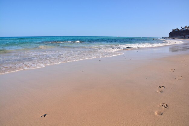 Foto-Bild des schönen Sand-Ozean-Strandes