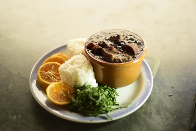 Foto foto brasilianisches feijoada-essen köstlich