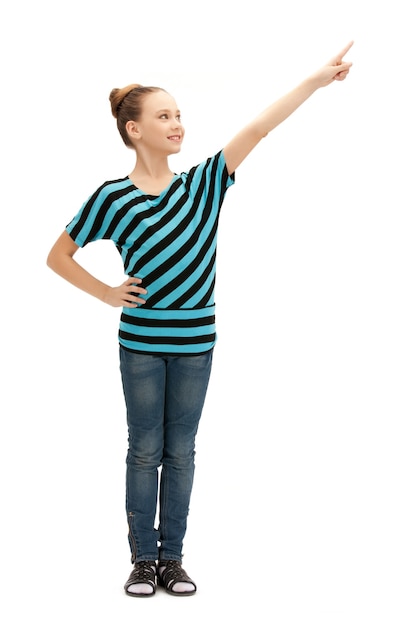 foto de adolescente apontando o dedo