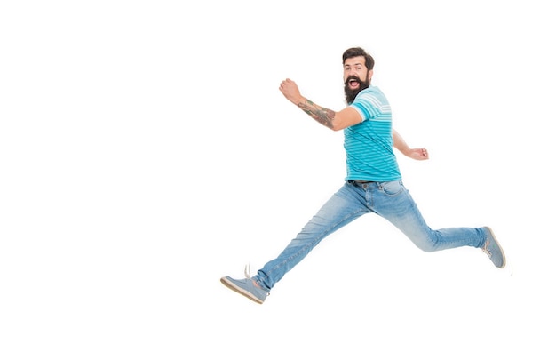Foto de homem pulando com espaço de cópia de barba pulando homem isolado em homem pulando branco