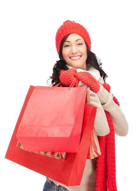 foto de mulher adorável com sacolas de compras