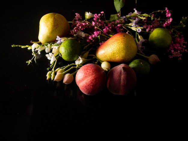 foto de natureza morta de frutas misturadas