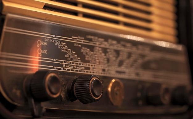 Foto de objeto de nostalgia de rádio vintage retrô