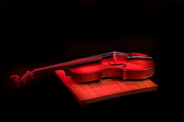 Foto de Stock: Violino isolado no preto