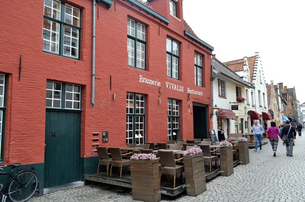 Foto de um zeebrugge belgium 7 de junho de 2015 arquitetura antiga da cidade de zeebrugge, na bélgica