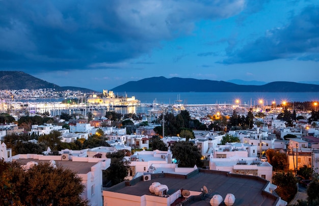 Foto do conceito de turismo e lazer de peru de bodrum