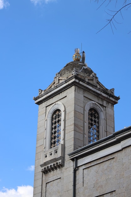 foto del edificio de la iglesia de cerca.