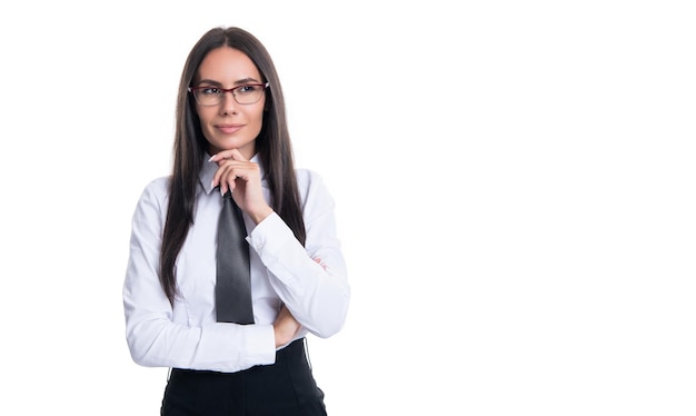 Foto einer CEO-Frau mit Brille, Kopienraum, CEO-Frau isoliert auf Weiß