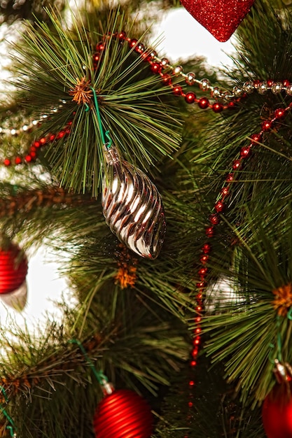 Foto foto de estudio de árbol de navidad decorado