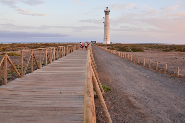 Foto Imagen de un camino de tierra del desierto del campo