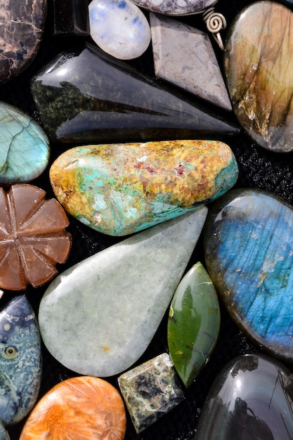 Foto foto de la joya de piedra de roca semipreciosa