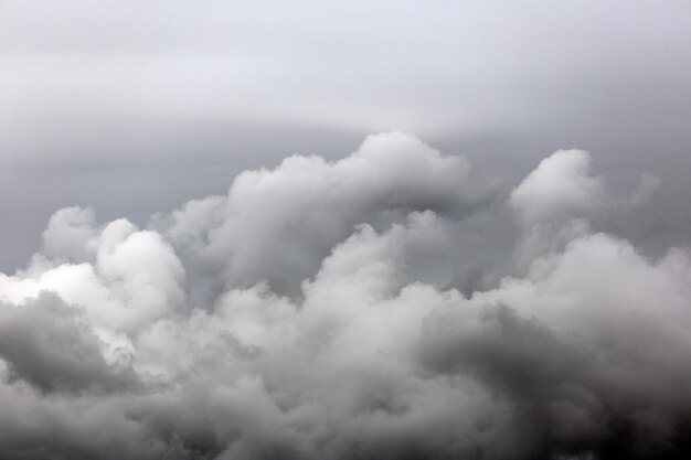 Foto foto nuvem branca no céu azul