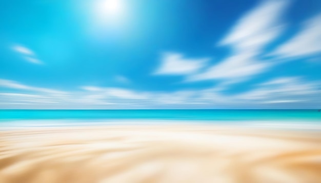 Foto playa tropical desenfocada con cielo azul sol nubes blancas arena dorada y olas en el verano