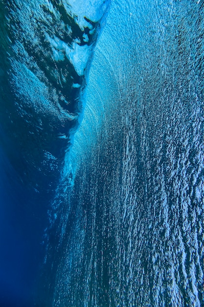 Foto subaquática da onda do oceano, oceano índico