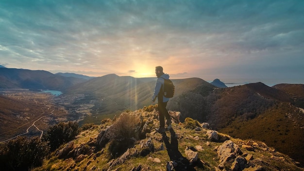 Foto von Pico Peiro in Huesca, wo Sie die Arguis in den Pyrenäen, Aragon, sehen können