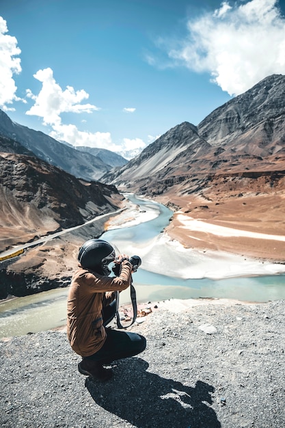 Fotograf und Ansicht der Landschaft bei Leh Ladakh District