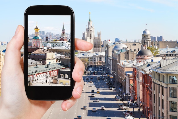 Fotografa a imagem da rua de Moscou