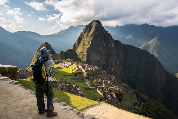 Fotografando Machu Picchu com smartphone