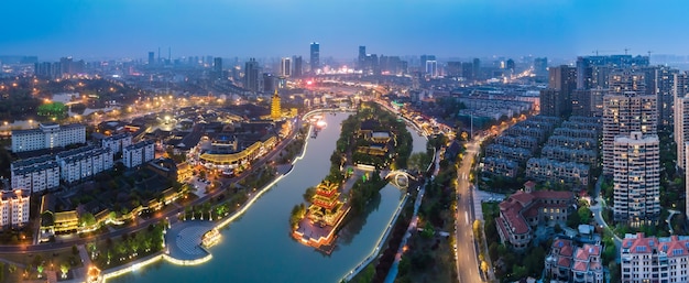 Fotografía aérea China Huai'an canal antiguo paisaje arquitectónico vista nocturna